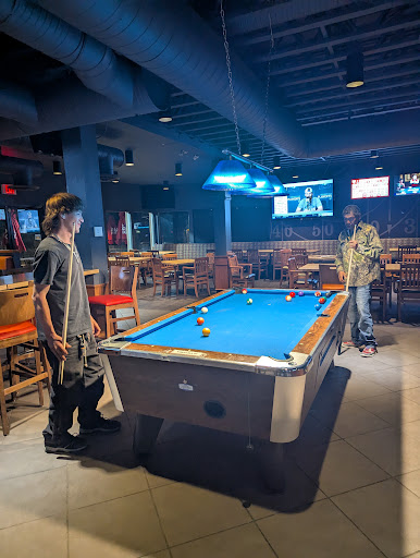 Photo of Boston Pizza - 285 Donald Rd, Williams Lake, BC V2G 4K4